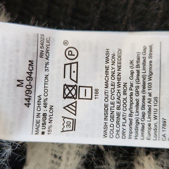 Banana Republic Modern Fair Isle Black and White Sweater. Size M - Picture 5 of 9